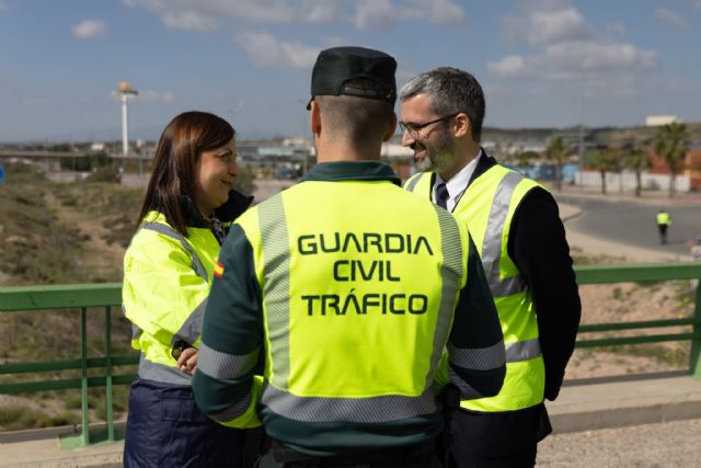 Lucas apela a la prudencia y responsabilidad de los conductores ante los 825.000 desplazamientos previstos en las carreteras de la Regi�n de Murcia durante Semana Santa, Foto 3