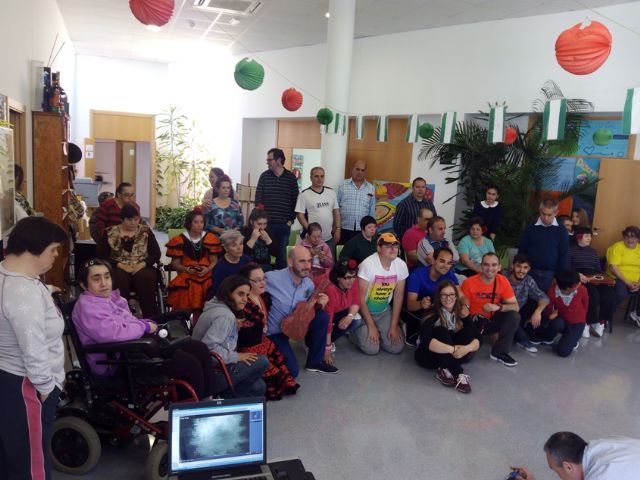 Los Centros de Día para Personas con Discapacidad Intelectual y Mental del Ayuntamiento de Totana celebran un día especial - 1, Foto 1