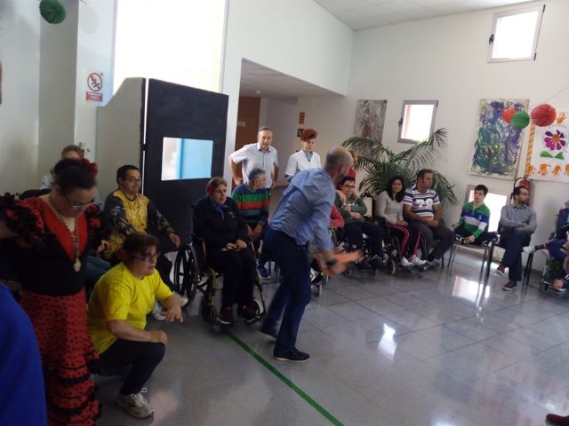 Los Centros de Día para Personas con Discapacidad Intelectual y Mental del Ayuntamiento de Totana celebran un día especial - 2, Foto 2