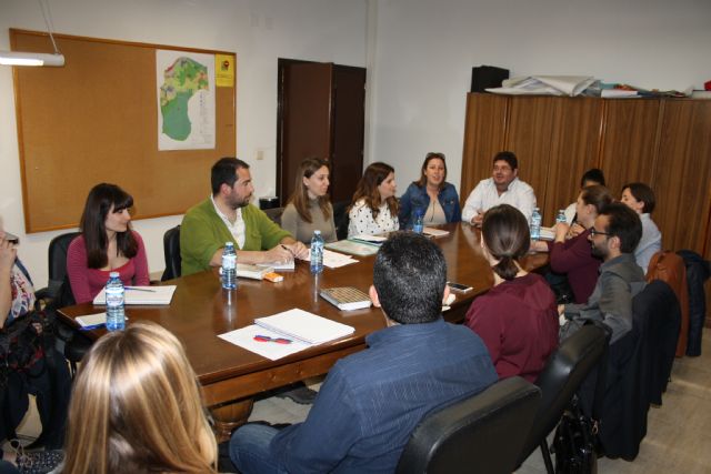 La Asociación Evoluciona explica a los Ayuntamientos de la Comarca sus ideas para la defensa de los animales - 1, Foto 1