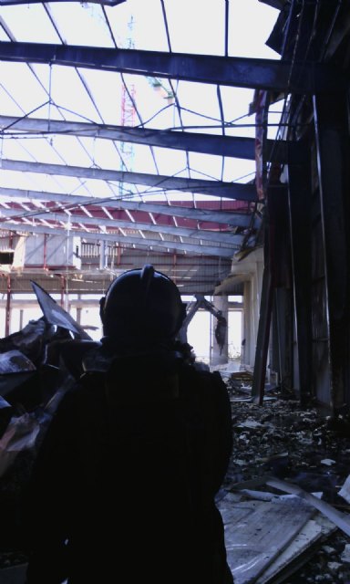 Servicios de emergencia acuden a sofocar un incendio declarado en las instalaciones de la empresa ElPozo, en Alhama de Murcia, Foto 8