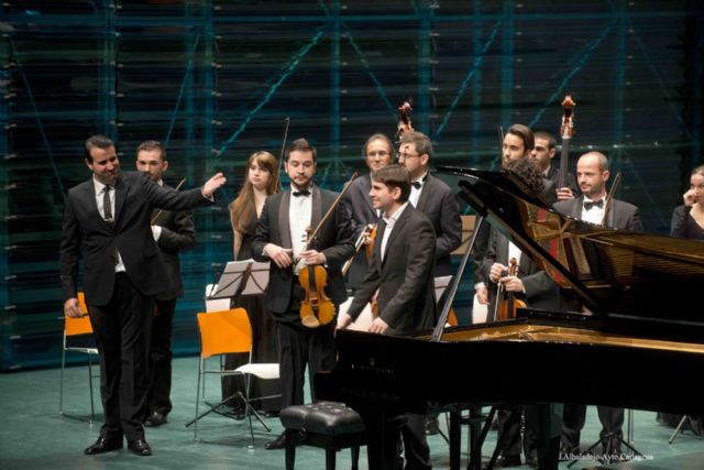 Gabriel Escudero Braqueais se alza con el Premio Extraordinario por el XX aniversario de Entre Cuerdas y Metales - 1, Foto 1