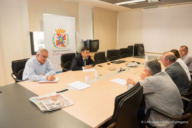 La Asociacion de Empresarios de Los Camachos propone la instalacion de semaforos en el acceso oeste al poligono industrial - 1, Foto 1