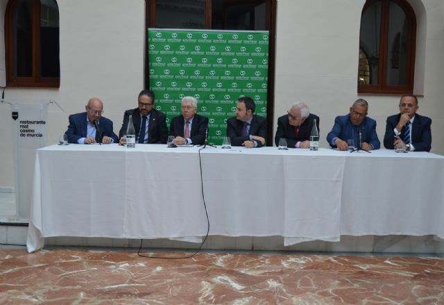 Predecesor, sucesor, empresa y familia, pilares sobre los que gira la continuidad de la empresa familiar - 1, Foto 1