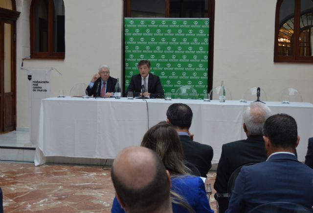 Predecesor, sucesor, empresa y familia, pilares sobre los que gira la continuidad de la empresa familiar - 2, Foto 2