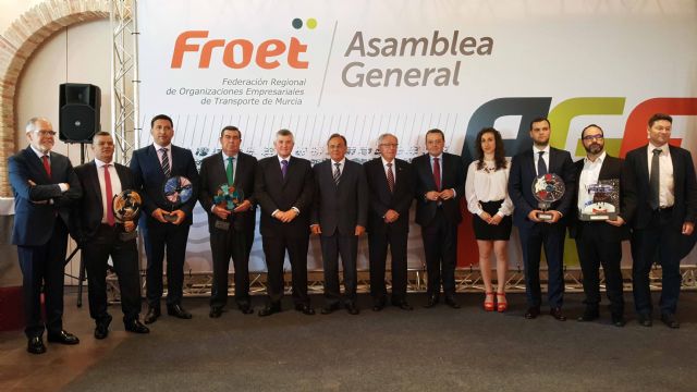 Froet distingue con su Insignia de Oro al ex presidente de la Cámara de Comercio de Murcia, Pedro García-Balibrea - 1, Foto 1