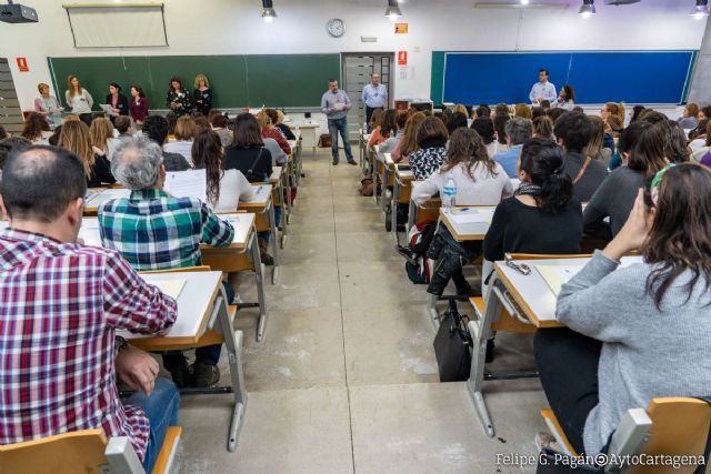 Los 1.114 aspirantes a optar una plaza indefinida en el Ayuntamiento esperan los resultados del primer examen - 1, Foto 1
