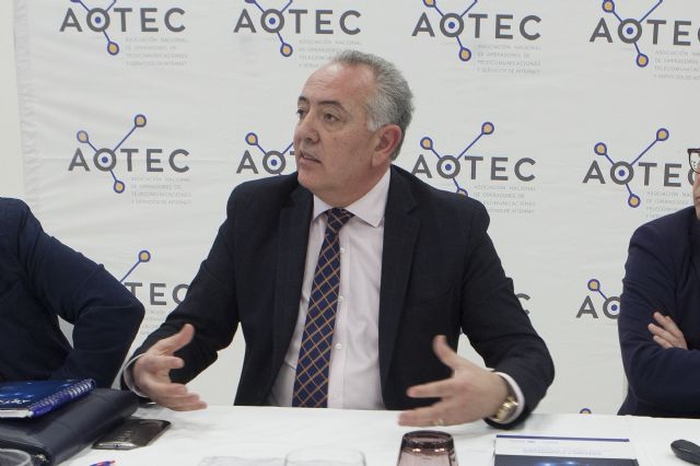 AOTEC: El Gobierno discrimina a las pequeñas localidades en las ayudas a la banda ancha - 1, Foto 1