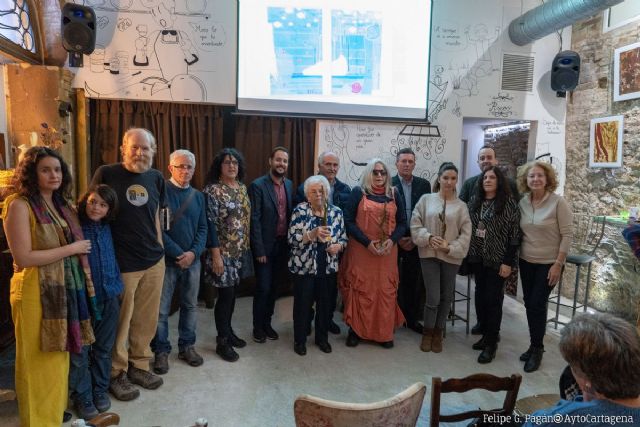 Dora Catarineu, Compañía de Mario y Luis López Palazón ganan los I Premios de Artes Plásticas de la Asociación +Formas Arte Vivo - 1, Foto 1