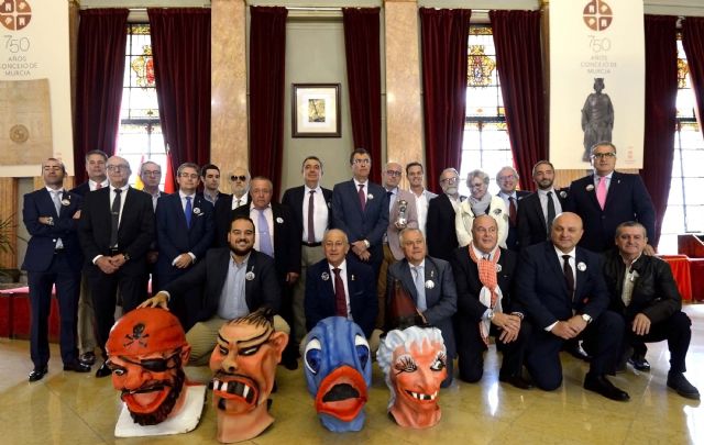 Los históricos del Entierro de la Sardina nombran Cabezudo de Honor a Antonio Botías - 1, Foto 1