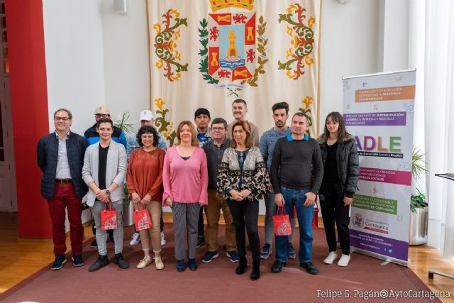 Doce recién titulados en acciones formativas de la ADLE harán prácticas en empresas de Portugal e Italia - 1, Foto 1