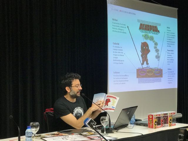 Salva Espín, ilustrador y diseñador de cómics ofreció una masterclass de dibujo en Torre Pacheco - 3, Foto 3