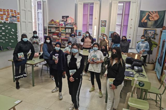 El Centro Intercultural del Casco Antiguo participa en el Programa Mandarache para Jóvenes Lectores - 1, Foto 1