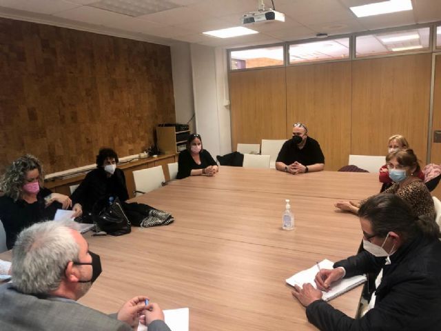 Las plazas de abastos contarán con un servicio de mantenimiento propio para agilizar los trabajos de reparación - 1, Foto 1