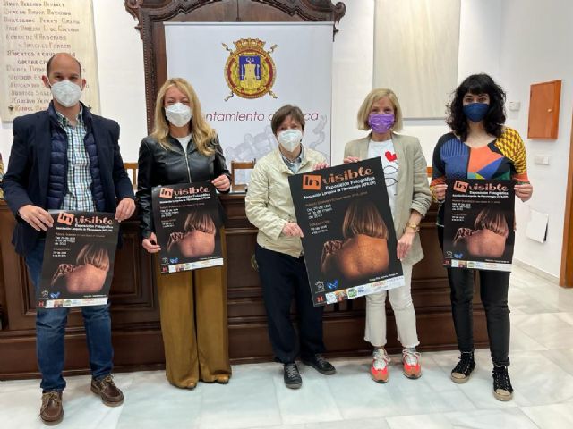 La exposición fotográfica 'Invisible' ayudará a dar visibilidad a la fibromialgia y a la realidad de las personas que la padecen - 1, Foto 1