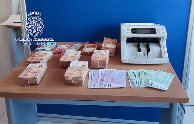 Desarticulada una organización criminal que creaba empresas para regularizar migrantes y defraudar a la Seguridad Social - 2, Foto 2