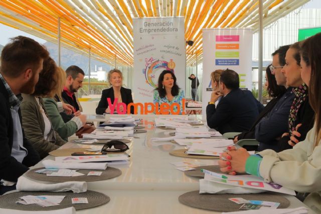 La ADLE reúne a 25 emprendedores para que mejoren sus proyectos empresariales - 1, Foto 1