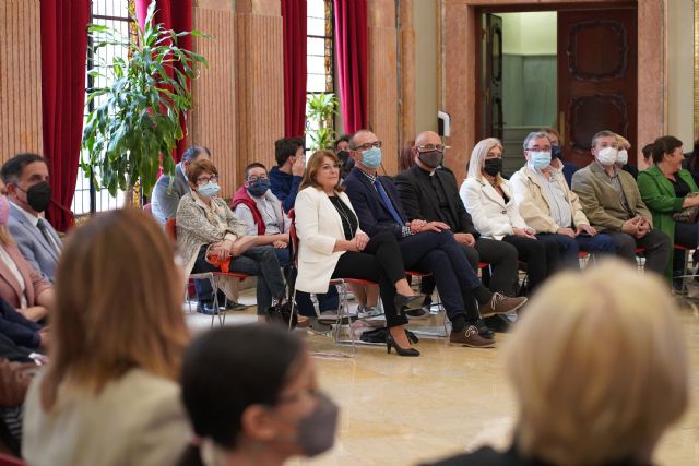 La consejera de Educación preside la VII edición de las jornadas solidarias Un día en África - 2, Foto 2