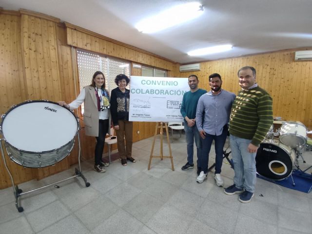 El Ayuntamiento de Puerto Lumbreras y la Asociación 'Amigos de la Música' renuevan el convenio de colaboración - 2, Foto 2