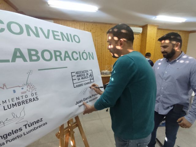 El Ayuntamiento de Puerto Lumbreras y la Asociación 'Amigos de la Música' renuevan el convenio de colaboración - 4, Foto 4