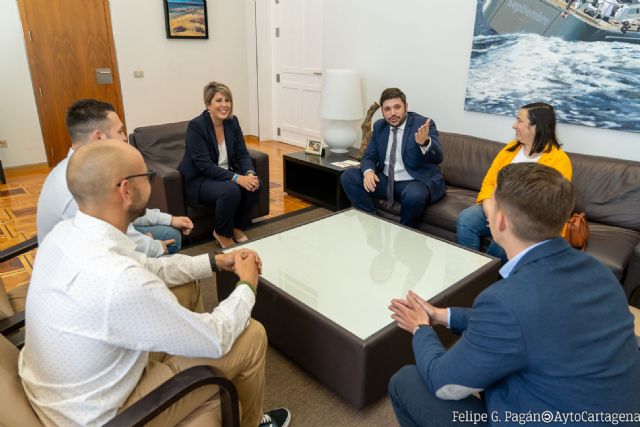La alcaldesa recibe a la nueva directiva de los Jóvenes Empresarios de Cartagena - 1, Foto 1
