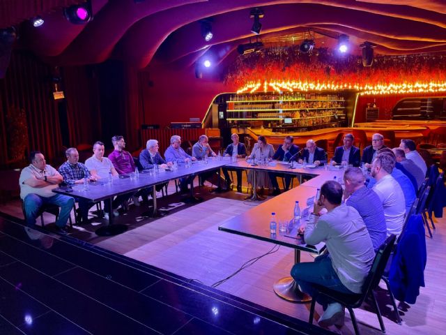 La asociación de pintores reivindica recuperar la figura del aprendiz en su Asamblea 2024 - 1, Foto 1