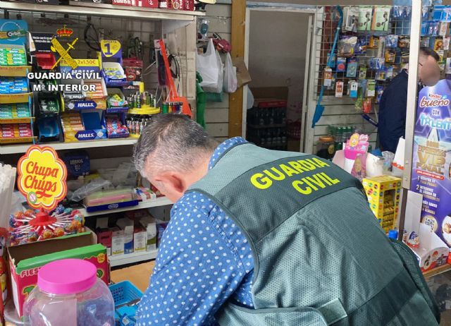 La Guardia Civil detecta anomalías en materia de seguridad alimentaria en un comercio de Cieza - 2, Foto 2