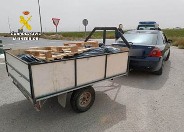 La Guardia Civil sorprende a dos personas transportando más de 100 kilos de marihuana en Torre Pacheco - 2, Foto 2