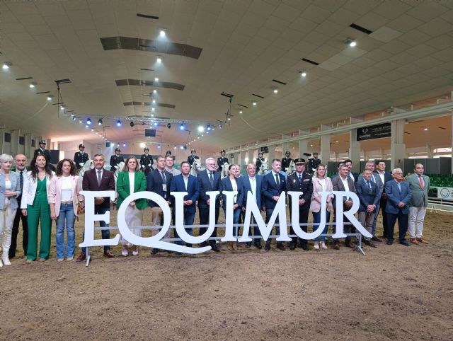 Ms de 350 caballos participan en la 28 edicin de Equimur, Foto 1