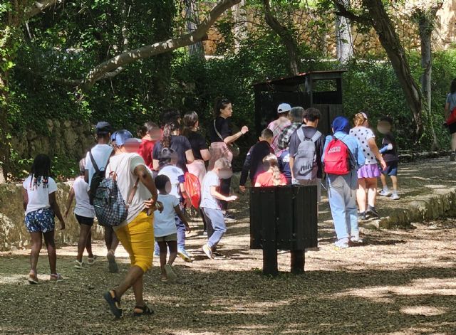 Una excursión familiar a las Fuentes del Marqués para celebrar el Día Internacional del Pueblo Gitano - 4, Foto 4