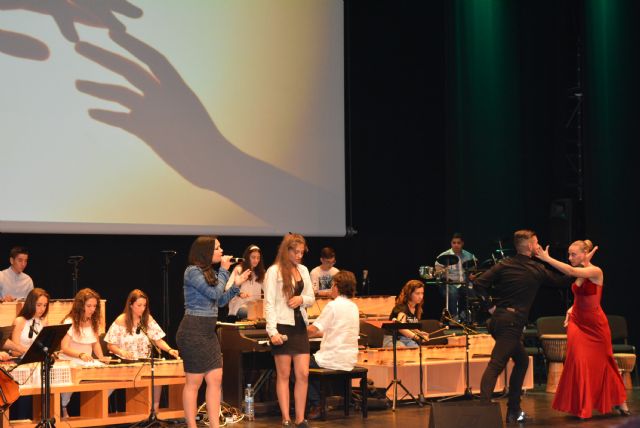 El IES Europa logra el aplauso unánime en su tradicional concierto anual - 1, Foto 1