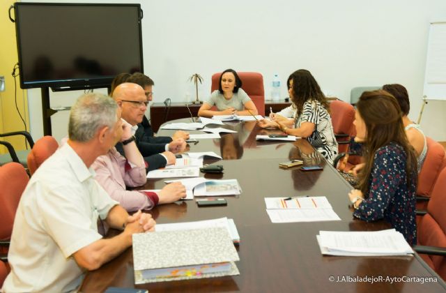 La Mesa de Contratacion adjudica provisionalmente los chiringuitos de las playas cartageneras - 1, Foto 1