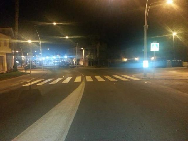 El Ayuntamiento refuerza la seguridad vial en la Avenida Salvador Allende con señales luminosas y “ojos de gato” en pasos de peatones - 3, Foto 3