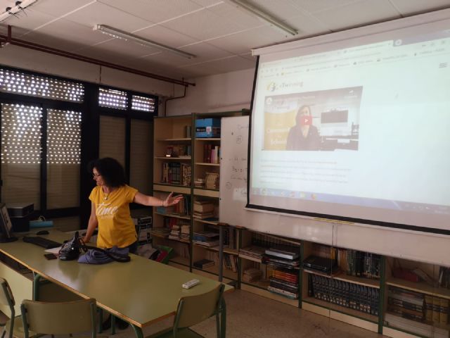 Alumnos y profesores elaboraron platos típicos de los países inmersos en el proyecto eTwinning - 3, Foto 3