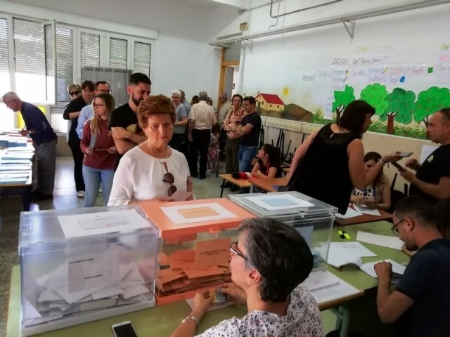 La participación de electores en el municipio de Totana asciende al 35,95% por ciento, a las 14:00 horas, 3,5% menos que hace cuatro años