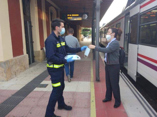 El Servicio de Emergencias y Protección Civil de Lorca lleva a cabo una importante batería de acciones en materia de logística, prevención y apoyo psicosocial frente al coronavirus - 2, Foto 2