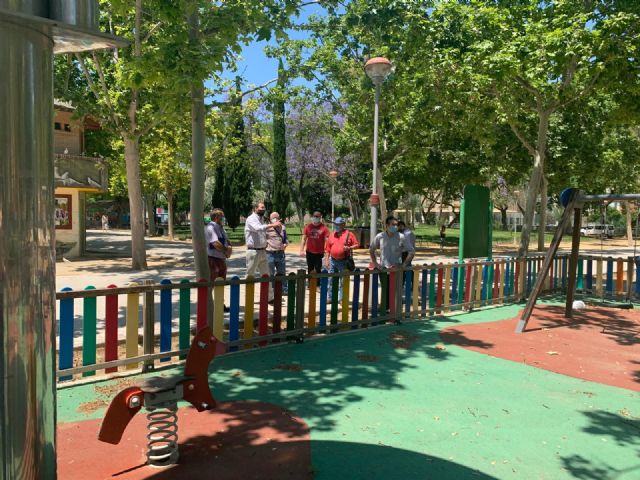 Mejores zonas verdes en el centro de la ciudad y nuevo mobiliario urbano para mejorar la calidad de vida de los murcianos - 1, Foto 1