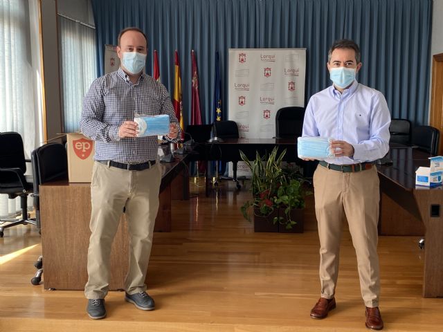 Donación de material en Lorquí - 1, Foto 1