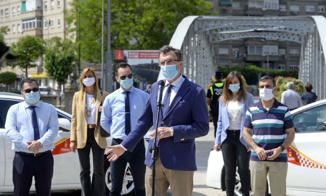 Aplauso colectivo al sector del taxi, que lanza una nueva campaña solidaria en colaboración con el Banco de Alimentos - 2, Foto 2