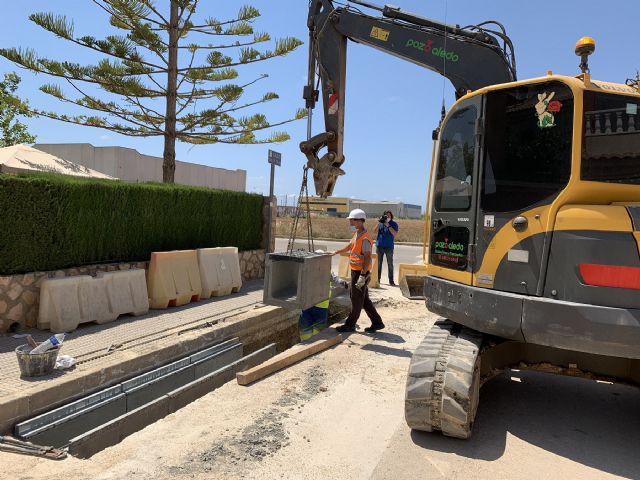 Las obras del colector de aguas pluviales del barrio de Los Pescadores estarán terminadas a mediados de junio - 3, Foto 3