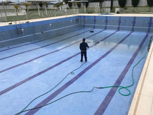 Las piscinas de verano de Puerto Lumbreras se preparan para su apertura el 1 de julio - 1, Foto 1