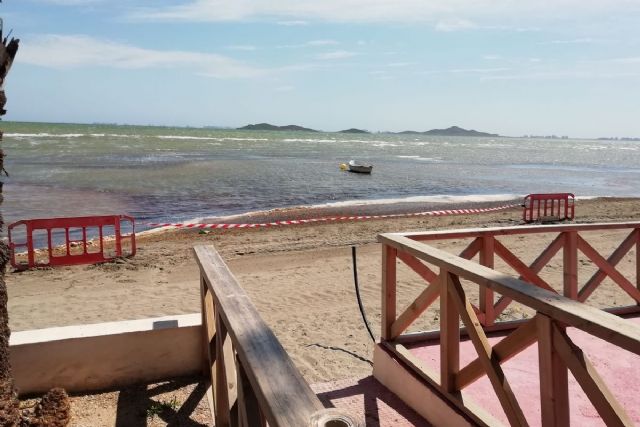 El Ayuntamiento baliza  en Los Urrutias y Punta Brava 8 puntos de acceso al mar con presencia de fangos - 1, Foto 1