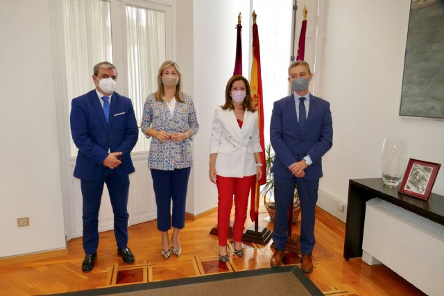 La alcaldesa recibe a la nueva directora territorial de CaixaBank - 1, Foto 1
