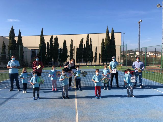 Ayuntamiento y Club de Tenis Puerto Lumbreras renuevan el convenio de colaboración para seguir fomentando el deporte base en el municipio - 1, Foto 1