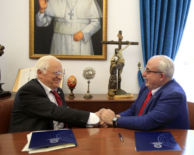 La UCAM y Mensajeros de la Paz crean la Cátedra Iberoamericana de Cooperación al Desarrollo - 1, Foto 1