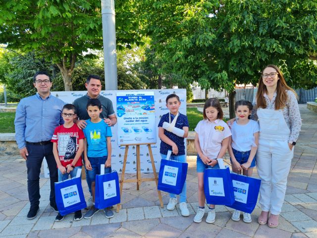 Escolares de Caravaca reciben los premios del concurso de dibujo sobre el uso sostenible del agua - 1, Foto 1