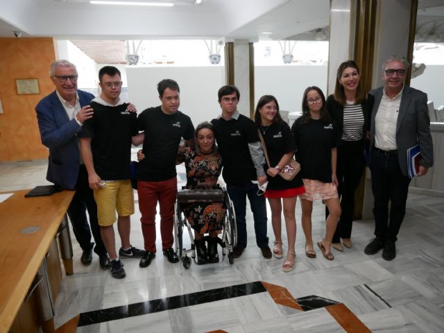 La Asamblea pide, a propuesta del PP, una reserva de plazas específicas para personas con discapacidad en los ciclos superiores del Conservatorio de Danza - 1, Foto 1