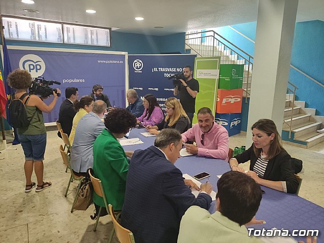 López Miras: En aquellos municipios de la Región en los que ya no gobierna el Partido Popular, las cosas van peor, Foto 4