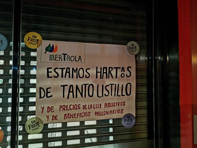 Acción Fuste Colectivo: L@ tont@s estamos cansados de tanto listillo - 1, Foto 1