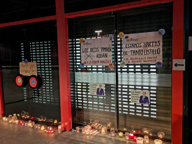 Acción Fuste Colectivo: L@ tont@s estamos cansados de tanto listillo - 2, Foto 2